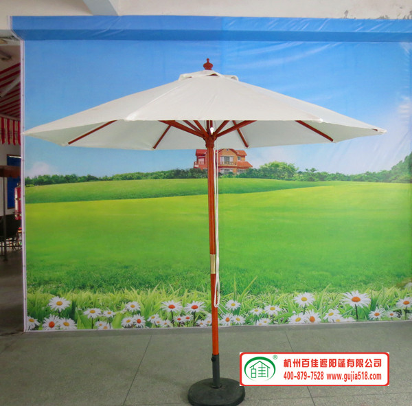 杭州百佳遮阳蓬有限公司,杭州顾佳休闲用品有限公司同属一个法人,一套领导班子,两家独立经营核算的中型规模企业。 公司创建于2007年2月22日,主要生产各类折叠帐篷,太阳伞及编藤户外家具,年生产量16万套帐篷,13万把广告太阳伞,3.5多万张编藤系列桌椅户外家具等。年销售额4000万元,两家公司及驻外分公司总占地面积25亩地,2.